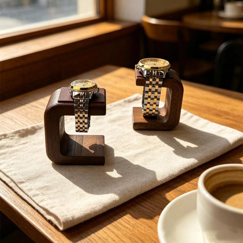 Декоративная подставка из масс – обзор и цена Jewels On Watches